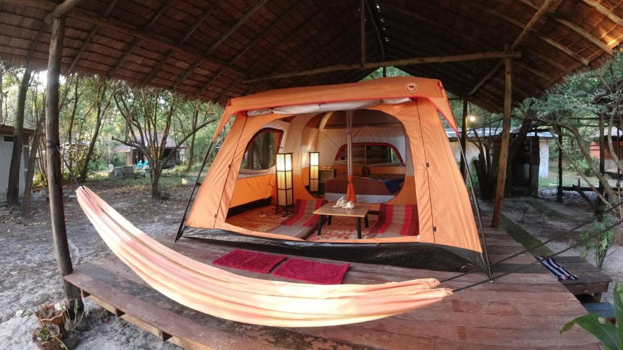 Phayam Friends Hotel Đảo Ko Phayam Ngoại thất bức ảnh