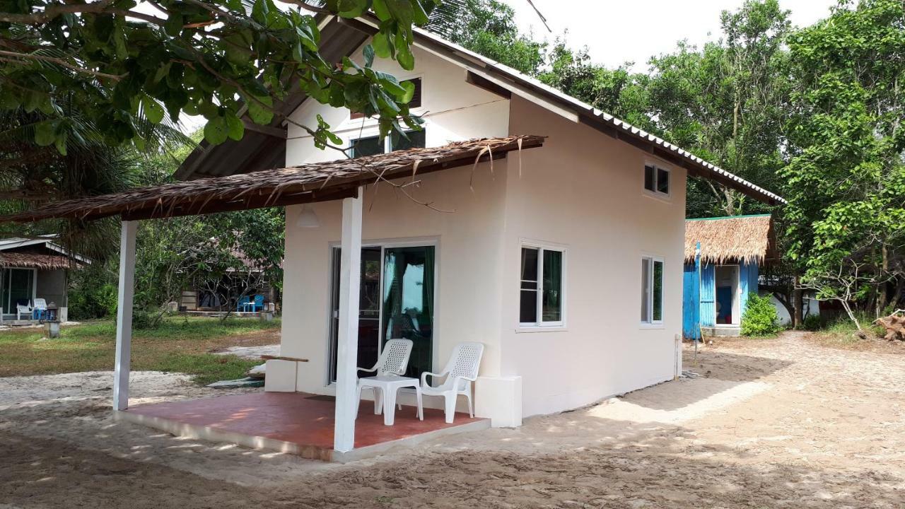 Phayam Friends Hotel Đảo Ko Phayam Ngoại thất bức ảnh